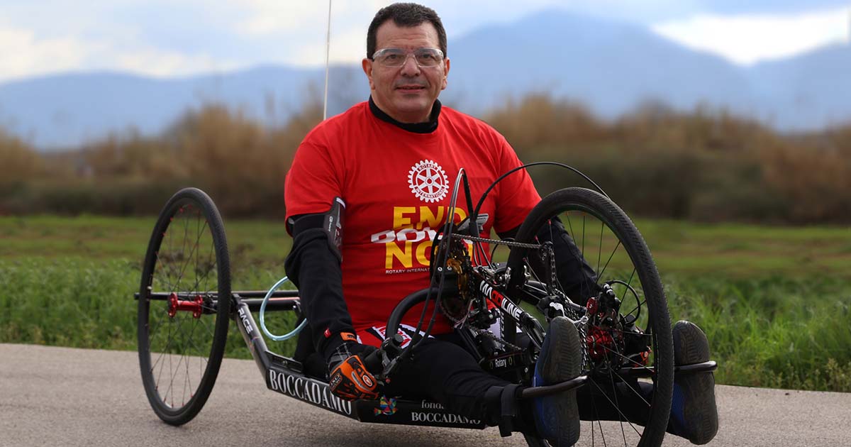Tonino Boccadamo e la sua handbike () copia