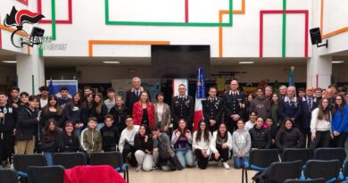 Alatri, i Carabinieri incontrano gli studenti dell’istituto comprensivo Egnazio Danti