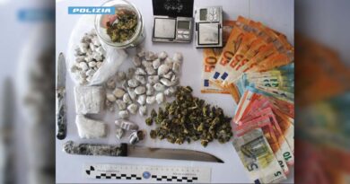 Anagni, arrestato giovane per spaccio di droga: sequestrate oltre 100 dosi e denaro