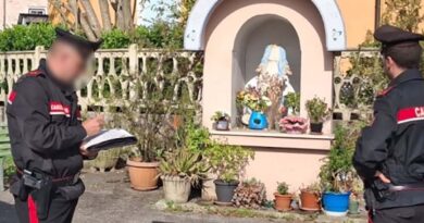 Frosinone, vandalismi sacrileghi, lettera dell’arcivescovo Marcianò ai fedeli: «preghiera, vigilanza e unità»