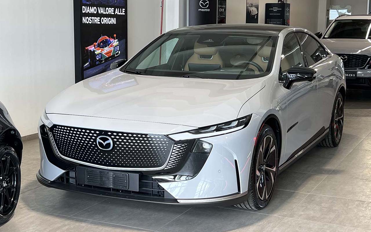 Mazda e