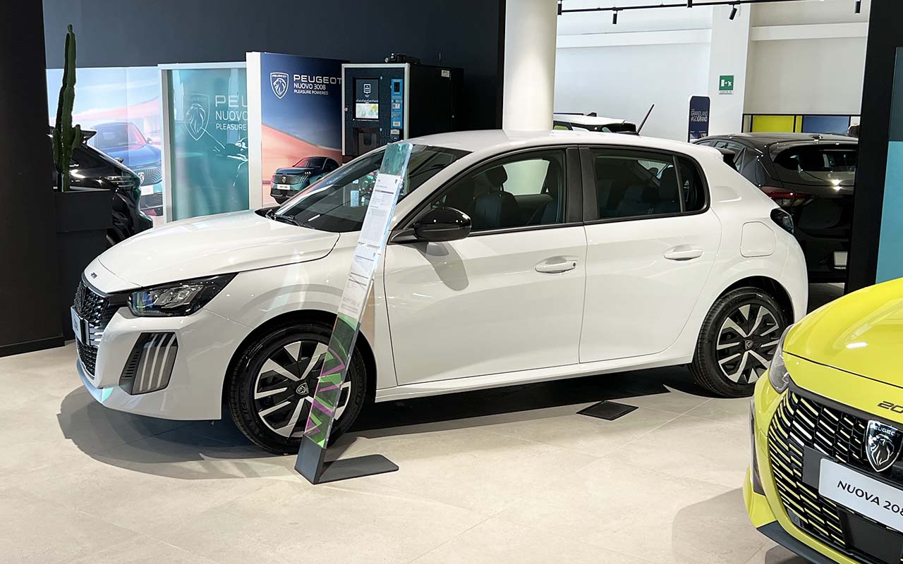 PEUGEOT