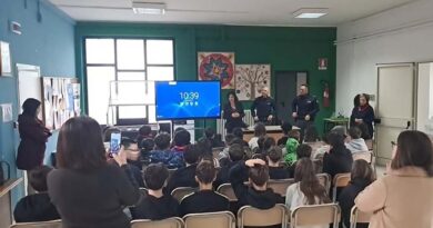 Frosinone, scuola sicura: più controlli della Polizia di Stato per il rientro in classe