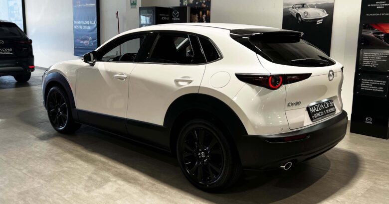 - Mazda CX-30 e-Skyactiv X: il crossover M-Hybrid è in pronta consegna da Jolly Auto