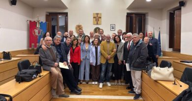 Ceccano celebra gli 80 anni del Consiglio comunale: riconoscimenti agli ex sindaci e spazio ai giovani