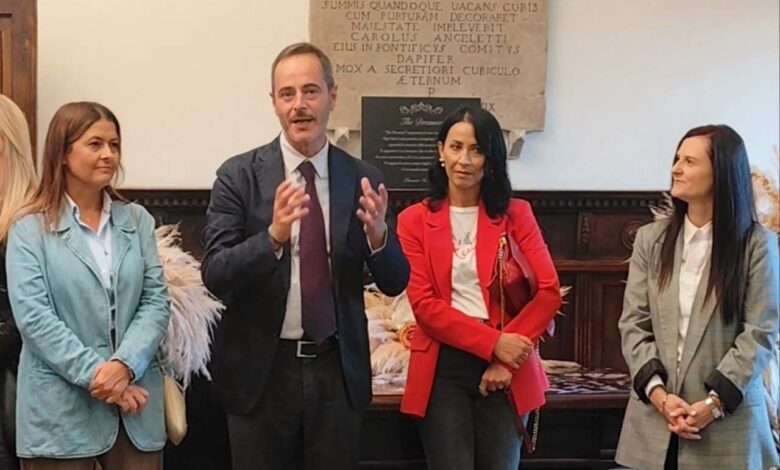 Inaugurazione mostra fotografica di Eleonora Di Mario () copia