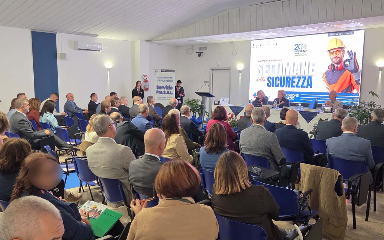 Platea copia